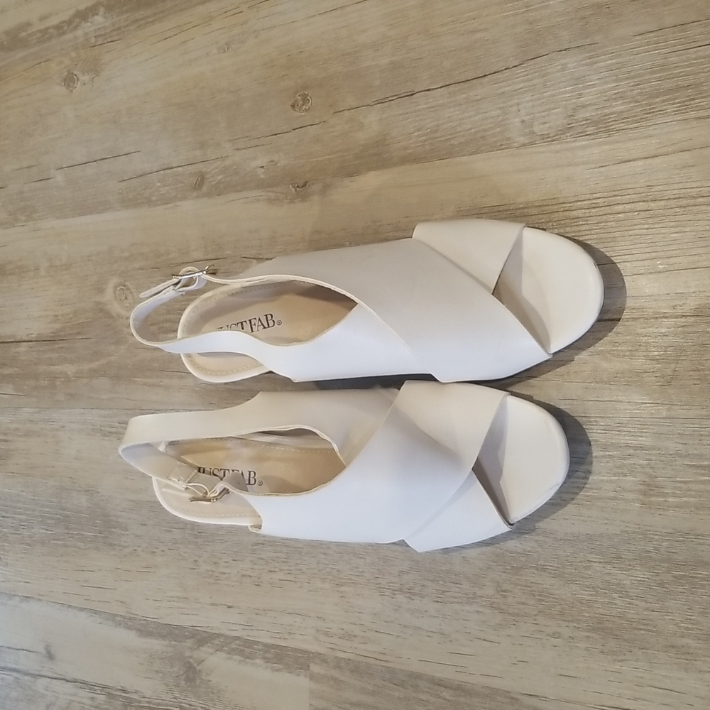 Shoes - Picture 4 of 4